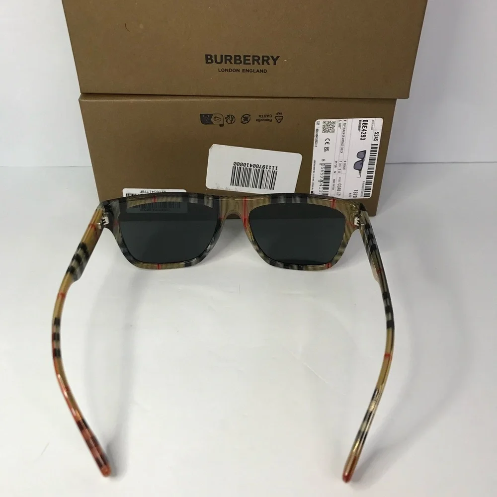 BURBERRY BE4293 380687 square sunglass black on vintage check framegrey lenses.